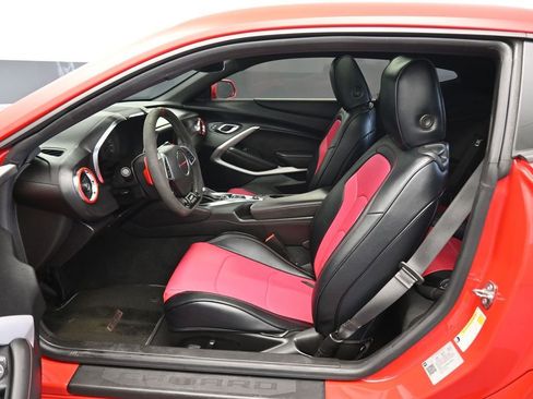 Used 2021 Chevrolet Camaro LT w/ RS Package image 12