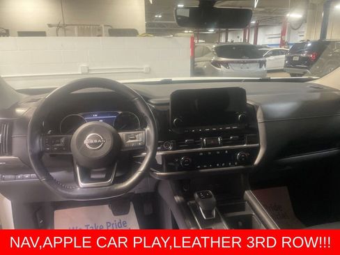 Used 2023 Nissan Pathfinder SL w/ Lighting Package (N92) image 13