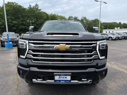 Certified 2025 Chevrolet Silverado 2500 High Country w/ Technology Package AWD/4WD image 2