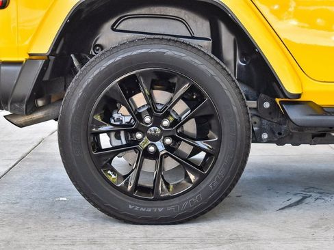 Used 2021 Jeep Wrangler Unlimited Sahara image 11