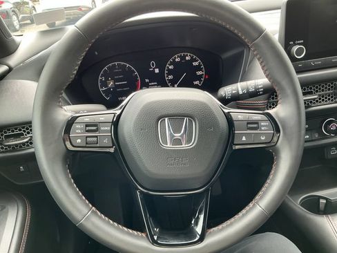 Used 2025 Honda HR-V Sport image 21