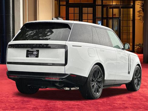 New 2026 Land Rover Range Rover SE image 10