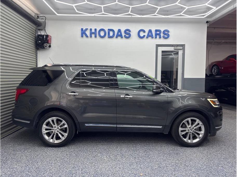 Used 2019 Ford Explorer Limited w/ Class III Trailer Tow Package FWD image 5