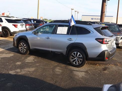 Certified 2024 Subaru Outback Premium AWD/4WD image 6