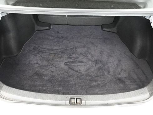 Used 2022 Toyota Corolla LE FWD image 29