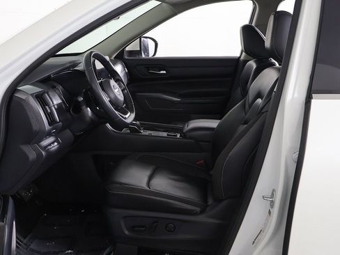 Used 2023 Nissan Pathfinder SL w/ Cargo Package image 26