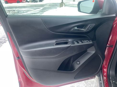 Used 2019 Chevrolet Equinox LT image 17