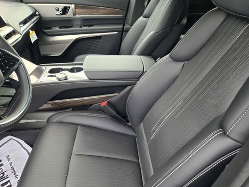 New 2026 Cadillac Vistiq Sport image 8