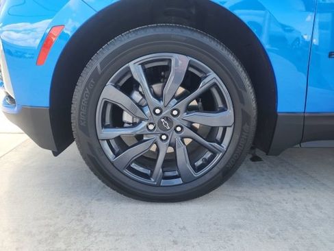 Certified 2024 Chevrolet Equinox RS FWD image 15