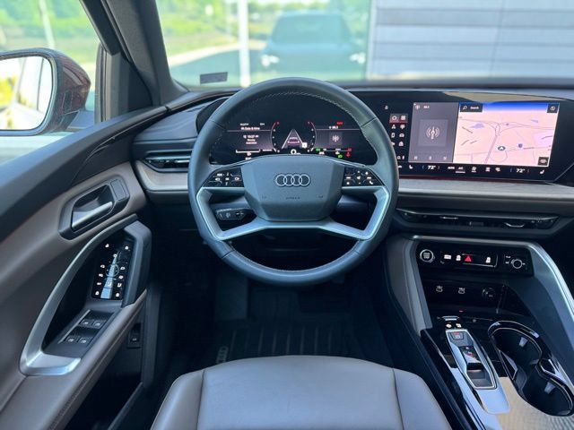 Certified 2025 Audi Q5 Premium w/ 19" Wheel Package AWD/4WD image 12