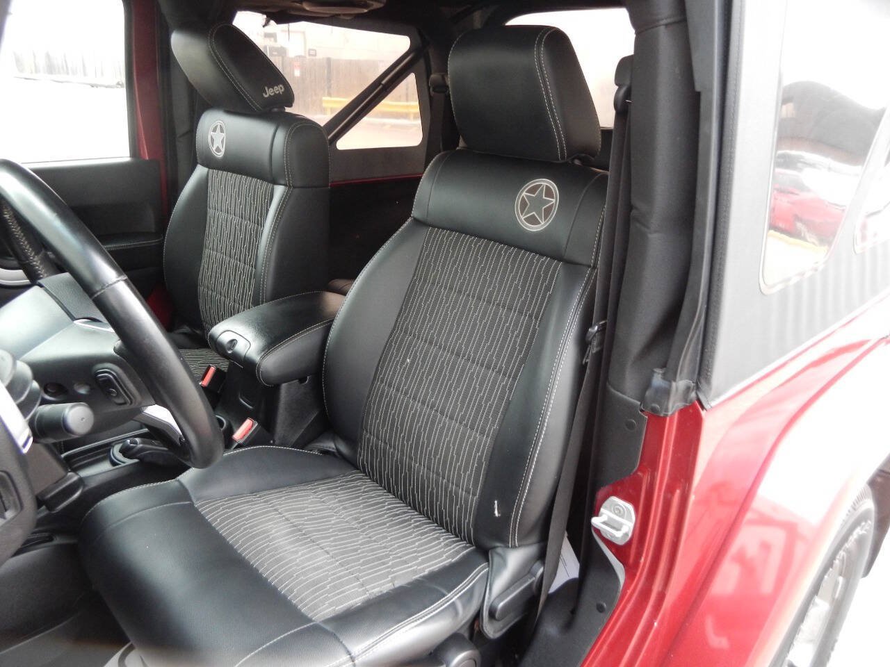 Used 2012 Jeep Wrangler Sport AWD/4WD image 27