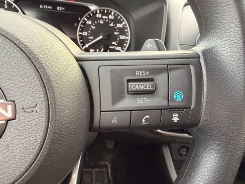 Used 2024 Nissan Rogue SV AWD/4WD image 21