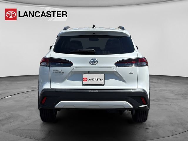 New 2026 Toyota Corolla Cross LE w/ Moonroof Package FWD image 6