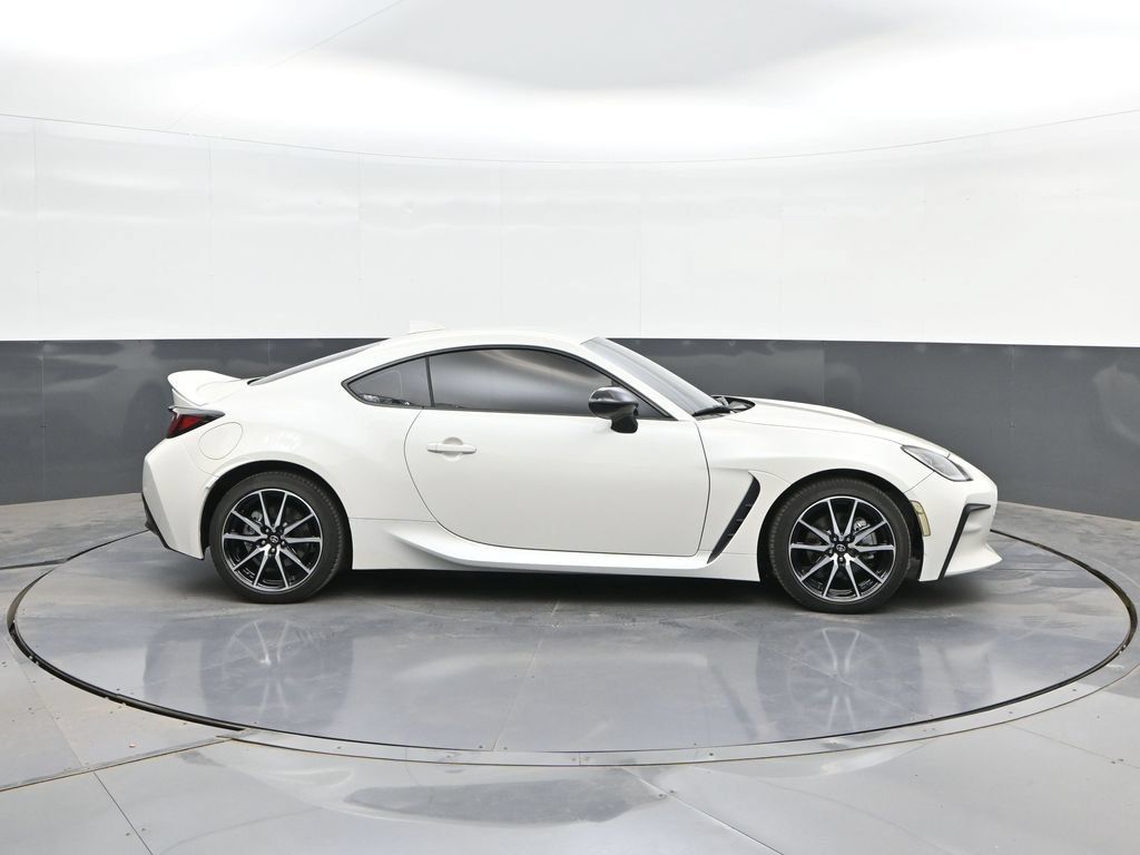 Used 2023 Toyota GR86 RWD image 20