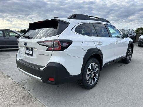 Certified 2025 Subaru Outback Limited image 8