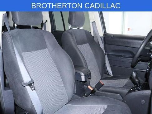 Used 2016 Jeep Patriot Sport AWD/4WD image 21