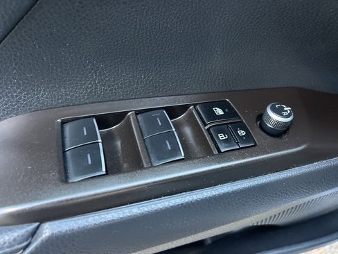 Used 2023 Toyota Camry XSE image 21