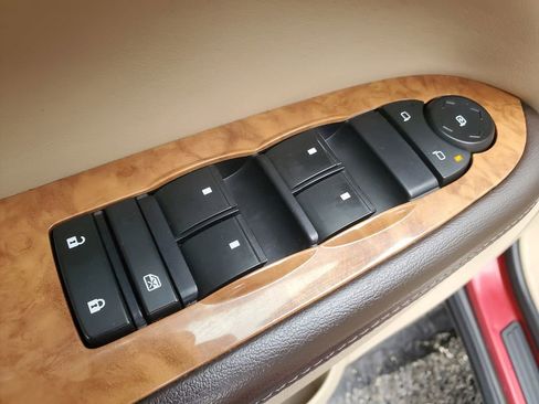 Used 2012 Buick Enclave Leather w/ LPO, Cargo Convenience Pkg image 9