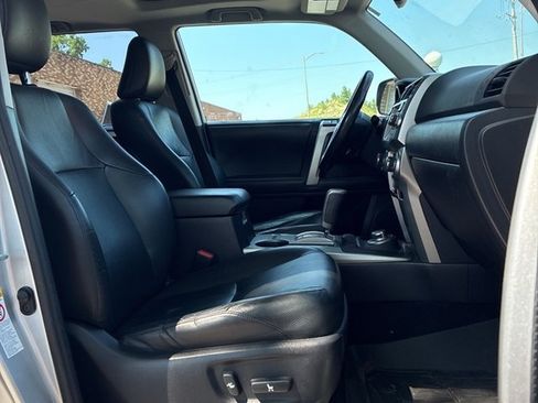 Used 2011 Toyota 4Runner Limited AWD/4WD image 9