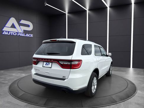 Used 2019 Dodge Durango SXT image 6