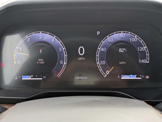 Certified 2025 Jeep Grand Cherokee Summit w/ Obsidian Package AWD/4WD image 29