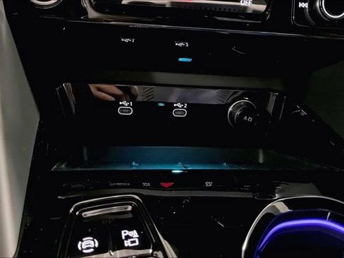 Certified 2025 Audi Q5 Premium Plus w/ Premium Plus image 34