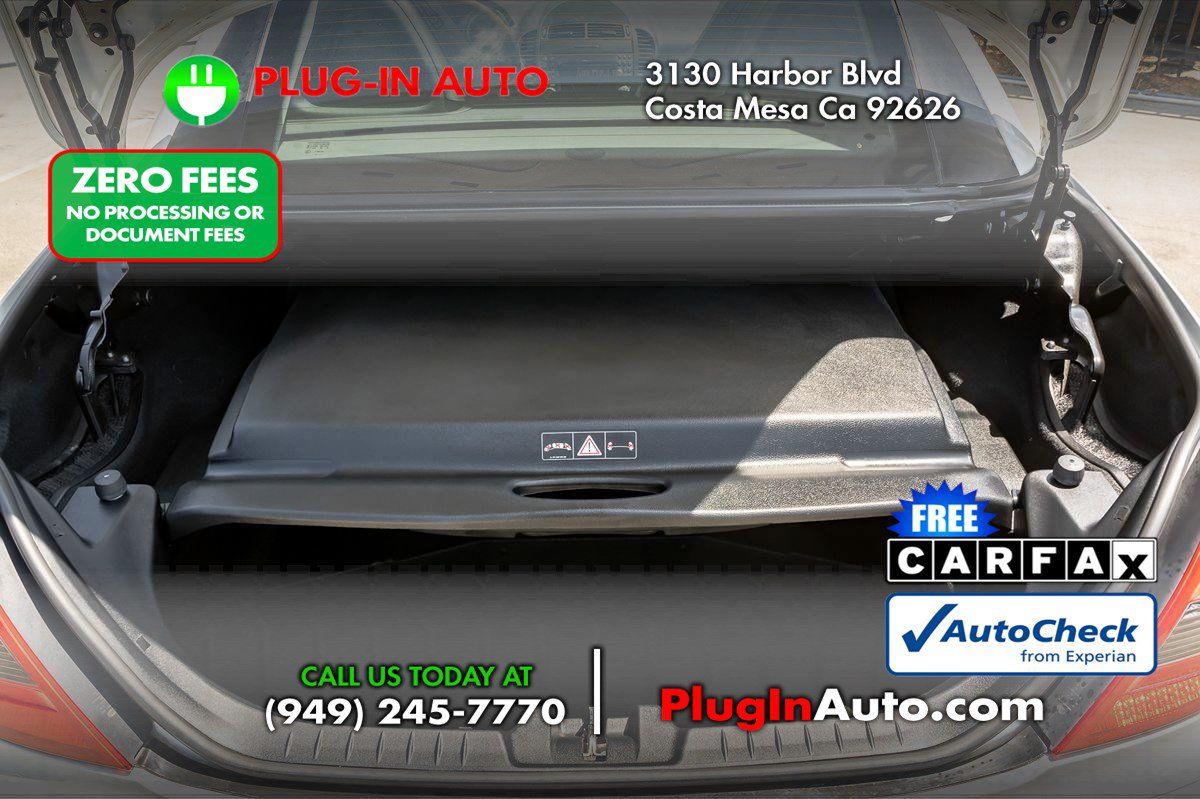 Used 2011 Mercedes-Benz SLK 300 image 13