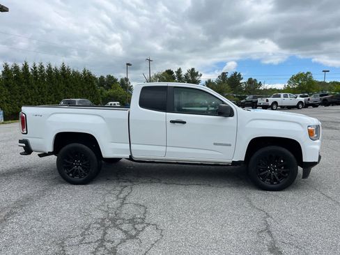Used 2022 GMC Canyon Elevation Standard AWD/4WD image 2