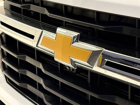 Used 2024 Chevrolet Silverado 2500 LT w/ Texas Edition image 6