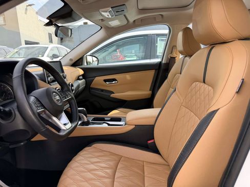 Used 2023 Nissan Sentra SV w/ SV Premium Package FWD image 16