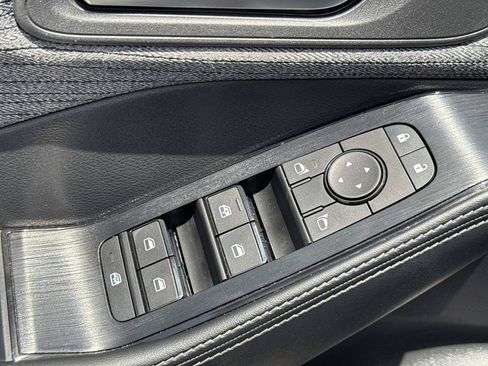 Certified 2023 Nissan Rogue SV FWD image 18