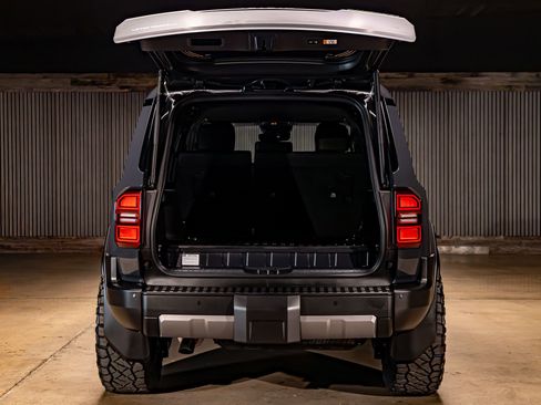 Used 2026 Toyota Land Cruiser image 9