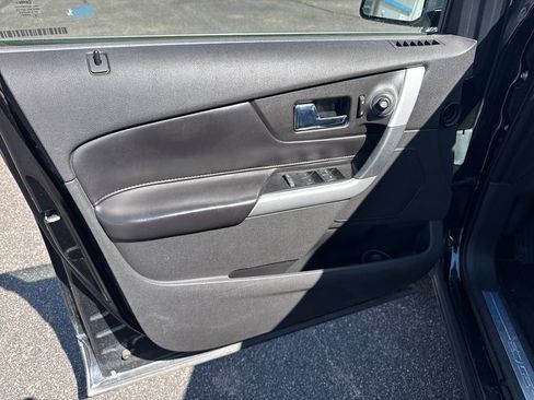 Used 2013 Ford Edge Limited AWD/4WD image 10