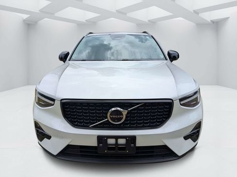 Certified 2023 Volvo XC40 B5 Ultimate w/ Climate Package AWD/4WD image 8