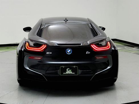 Used 2016 BMW i8 image 6