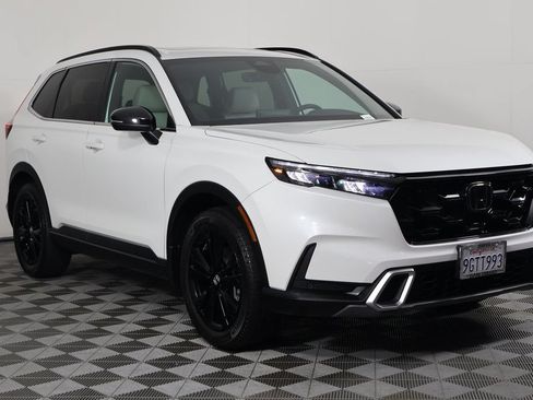 Used 2024 Honda CR-V Sport Touring image 3