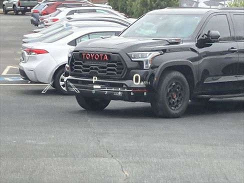 Certified 2024 Toyota Sienna Platinum image 18