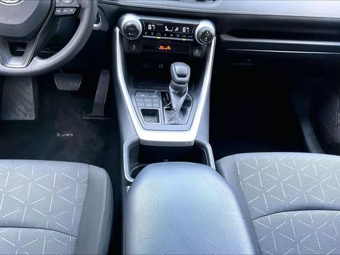 Certified 2025 Toyota RAV4 XLE AWD/4WD image 17