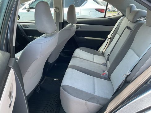 Used 2017 Toyota Corolla LE w/ Carpet Mat Package (TMS) FWD image 15