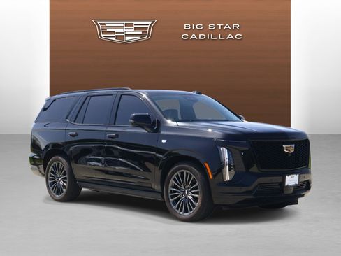 Certified 2025 Cadillac Escalade Sport Platinum AWD/4WD image 7
