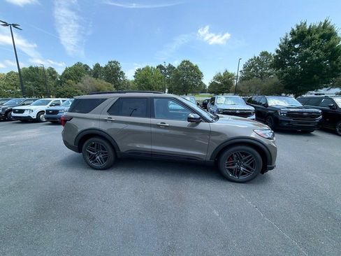 New 2026 Ford Explorer ST w/ Sun And Sound Package AWD/4WD image 13