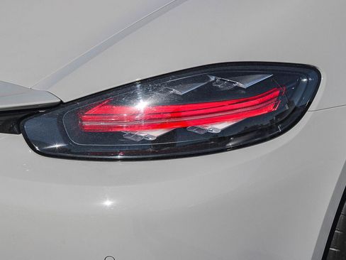 Used 2025 Porsche 718 Boxster RWD image 10