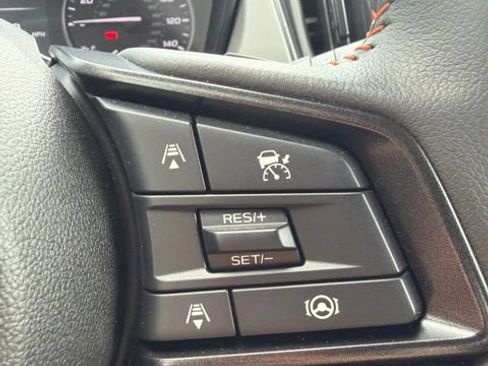 Certified 2025 Subaru Crosstrek 2.5i Limited AWD/4WD image 17