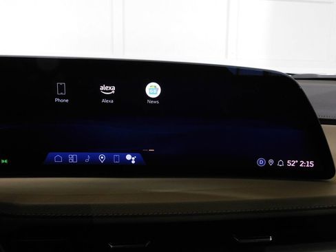 Used 2024 Cadillac XT4 Luxury w/ Cold Weather Package image 57