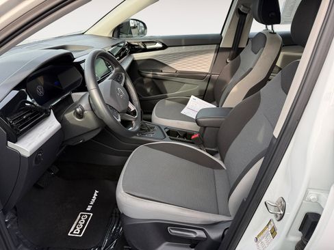 Used 2023 Volkswagen Taos S image 10