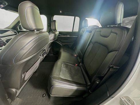 Used 2022 Jeep Grand Cherokee Trailhawk image 27