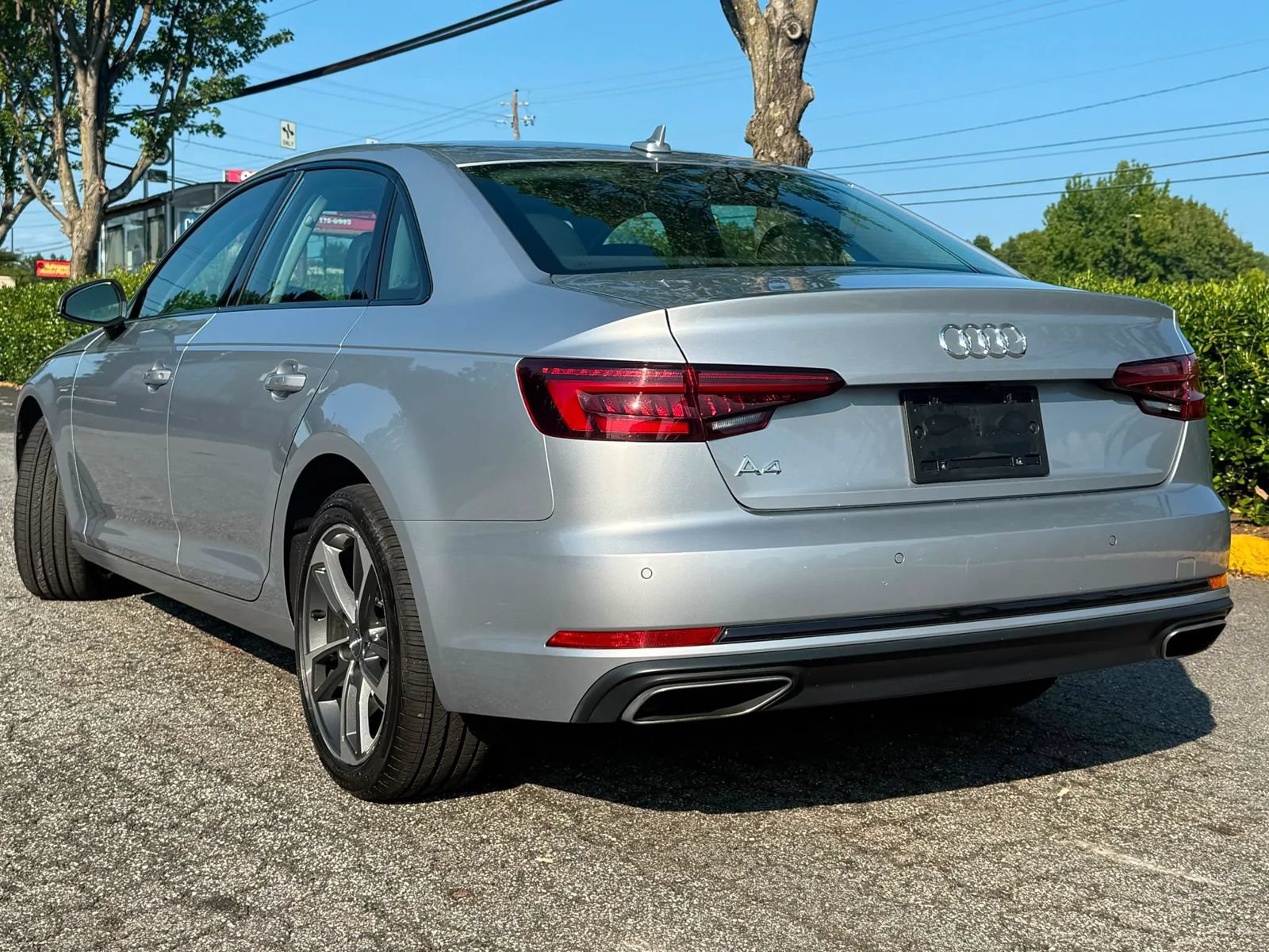Used 2019 Audi A4 2.0T Premium FWD image 6