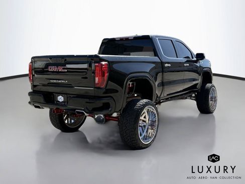 Used 2019 GMC Sierra 1500 Denali w/ Denali Ultimate Package AWD/4WD image 6
