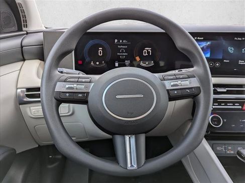 Used 2026 Hyundai Tucson SEL FWD image 12
