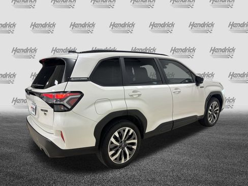 Used 2025 Subaru Forester Touring AWD/4WD image 10